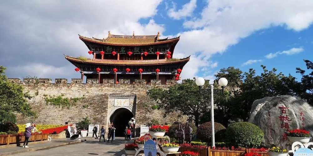 丽江出发大理古城 崇圣寺三塔 洱海 海舌公园 私人导览一日游