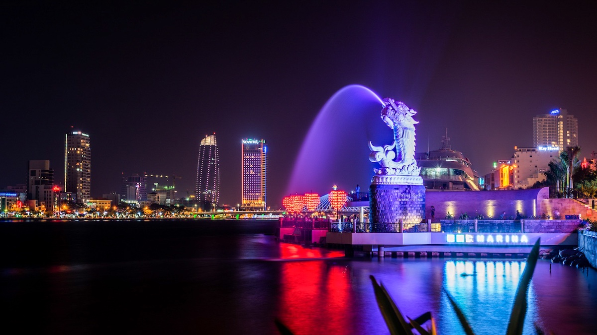 岘港 (Da Nang) 夜生活，乘坐太阳摩天轮并享用晚餐（岘港出发）
