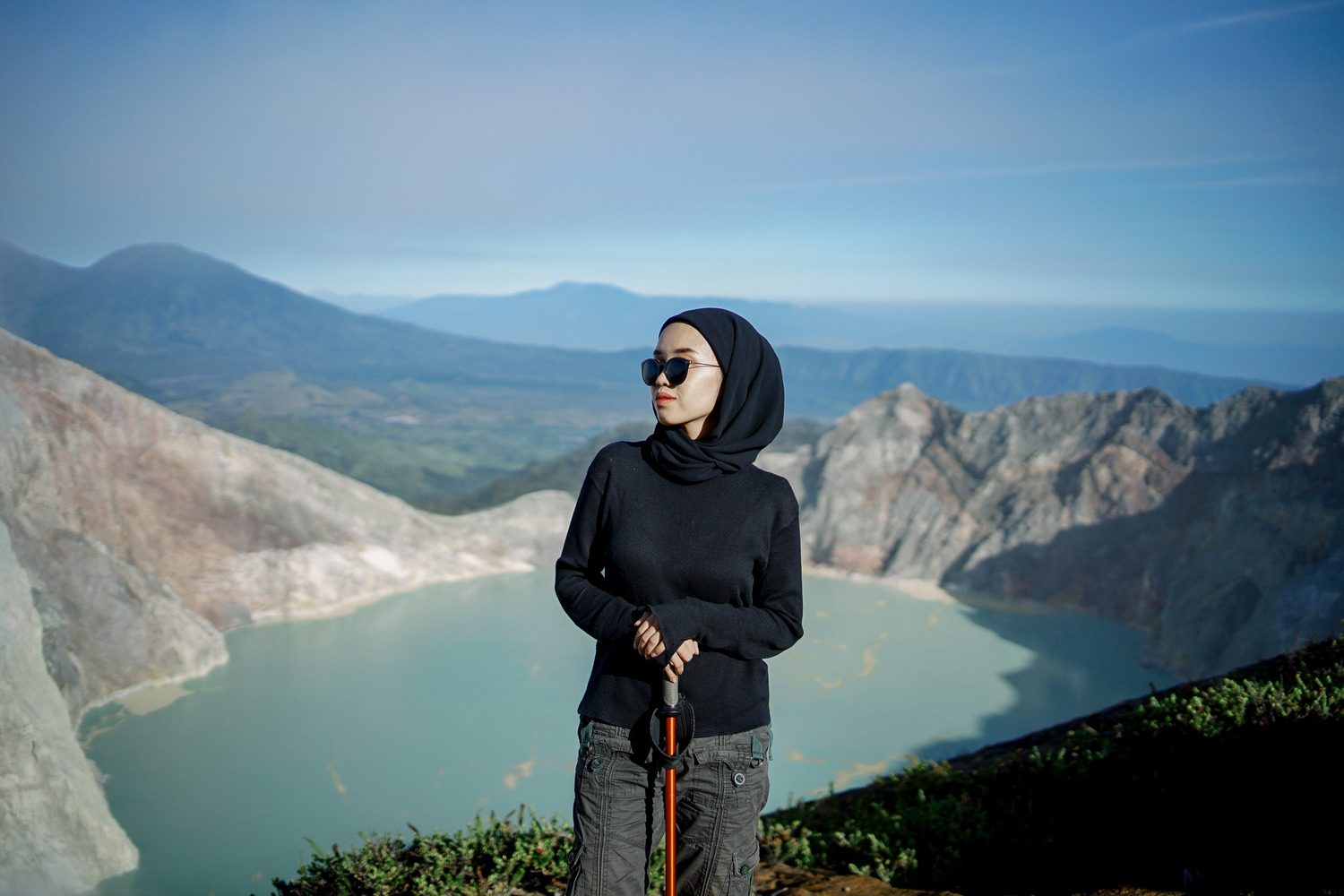 巴纽旺吉伊真火山健行体验