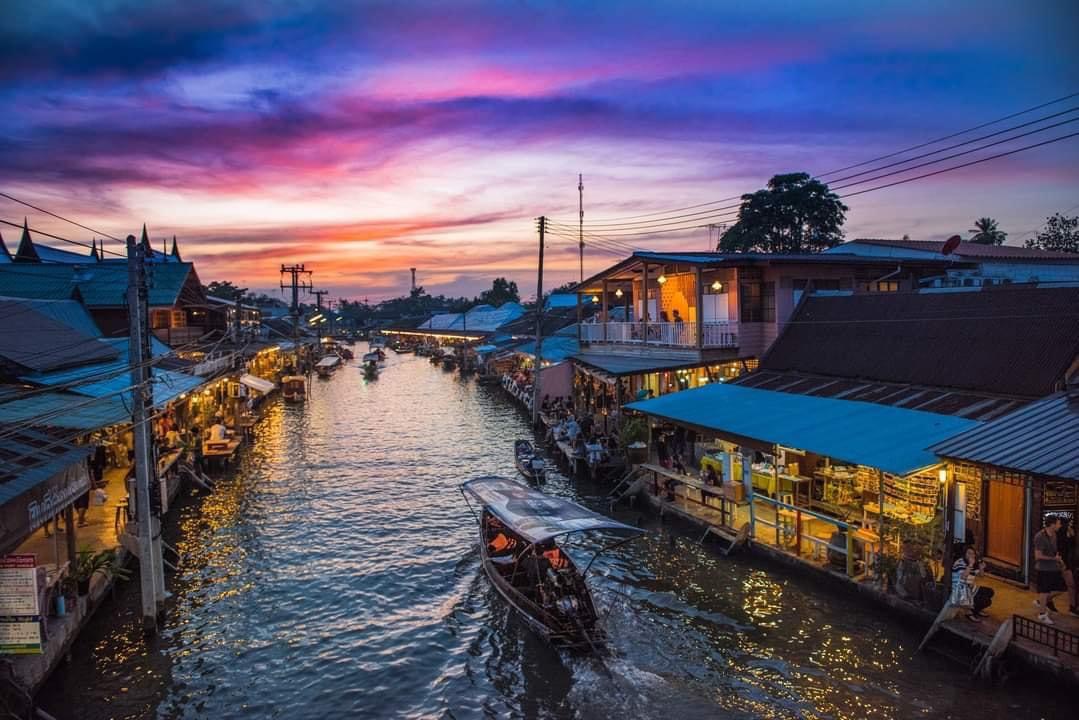 乘船夜观萤火虫 & 安帕瓦水上市场体验泰服