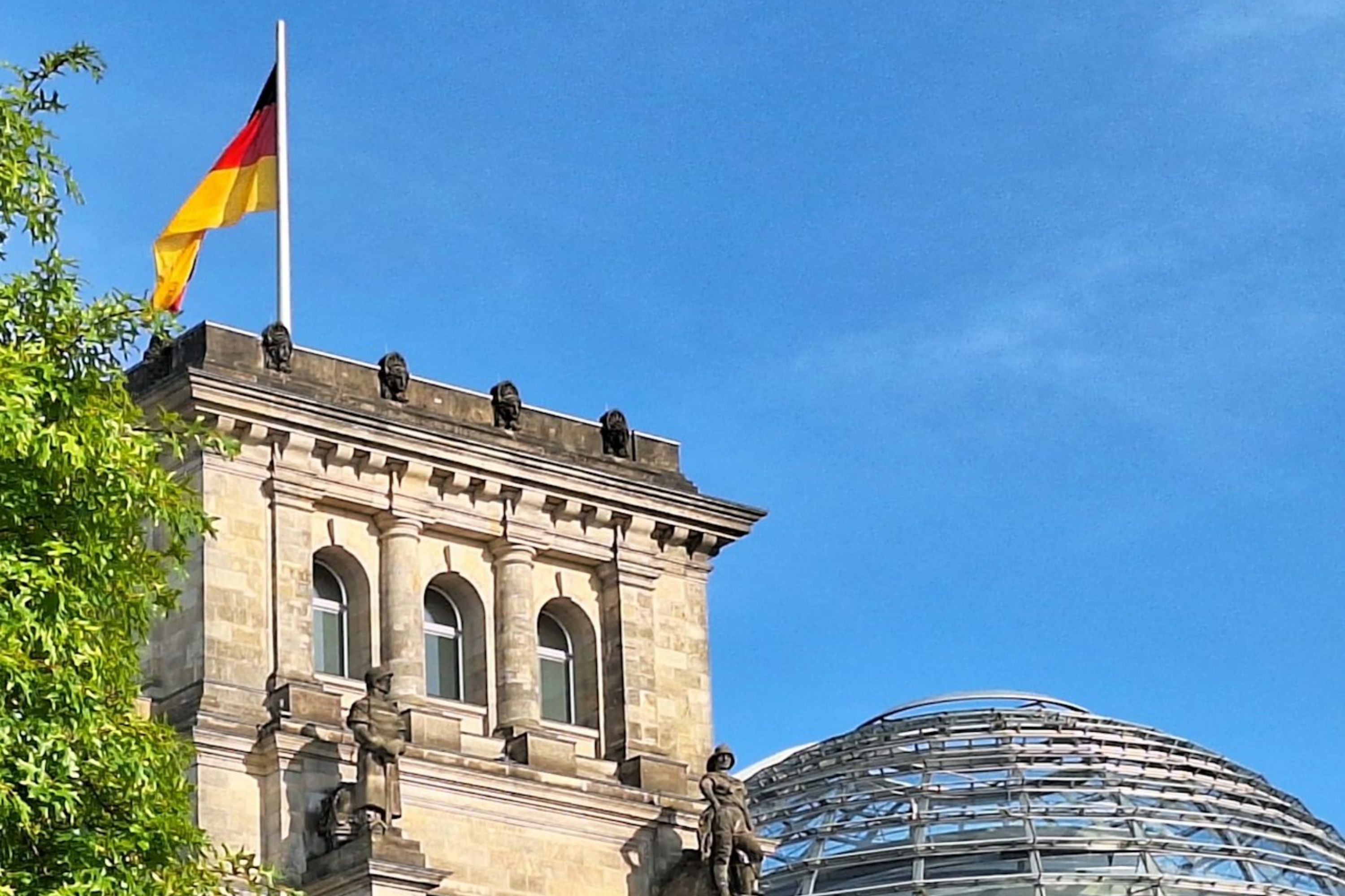 柏林国会大厦圆顶 & 政府区步行游