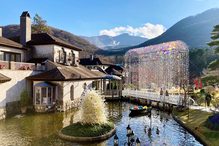 箱根雕刻之森美术馆＆POLA美术馆＆箱根玻璃之森美术馆一日游（东京出发）