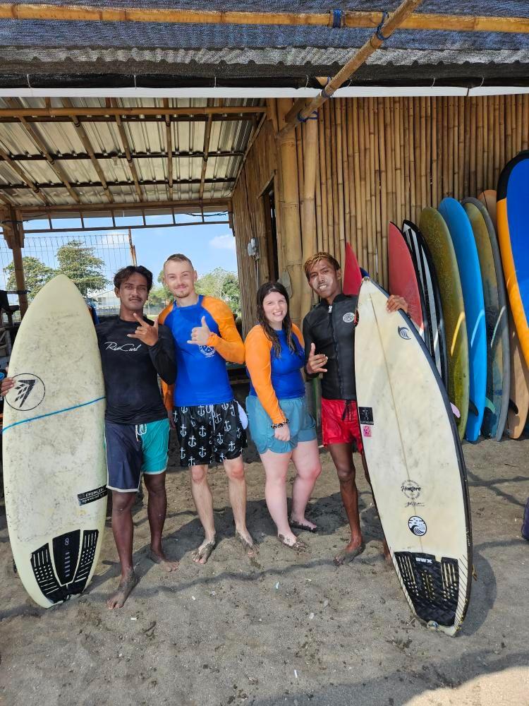 Surf Blue Waves 在峇里岛彰古的冲浪课程