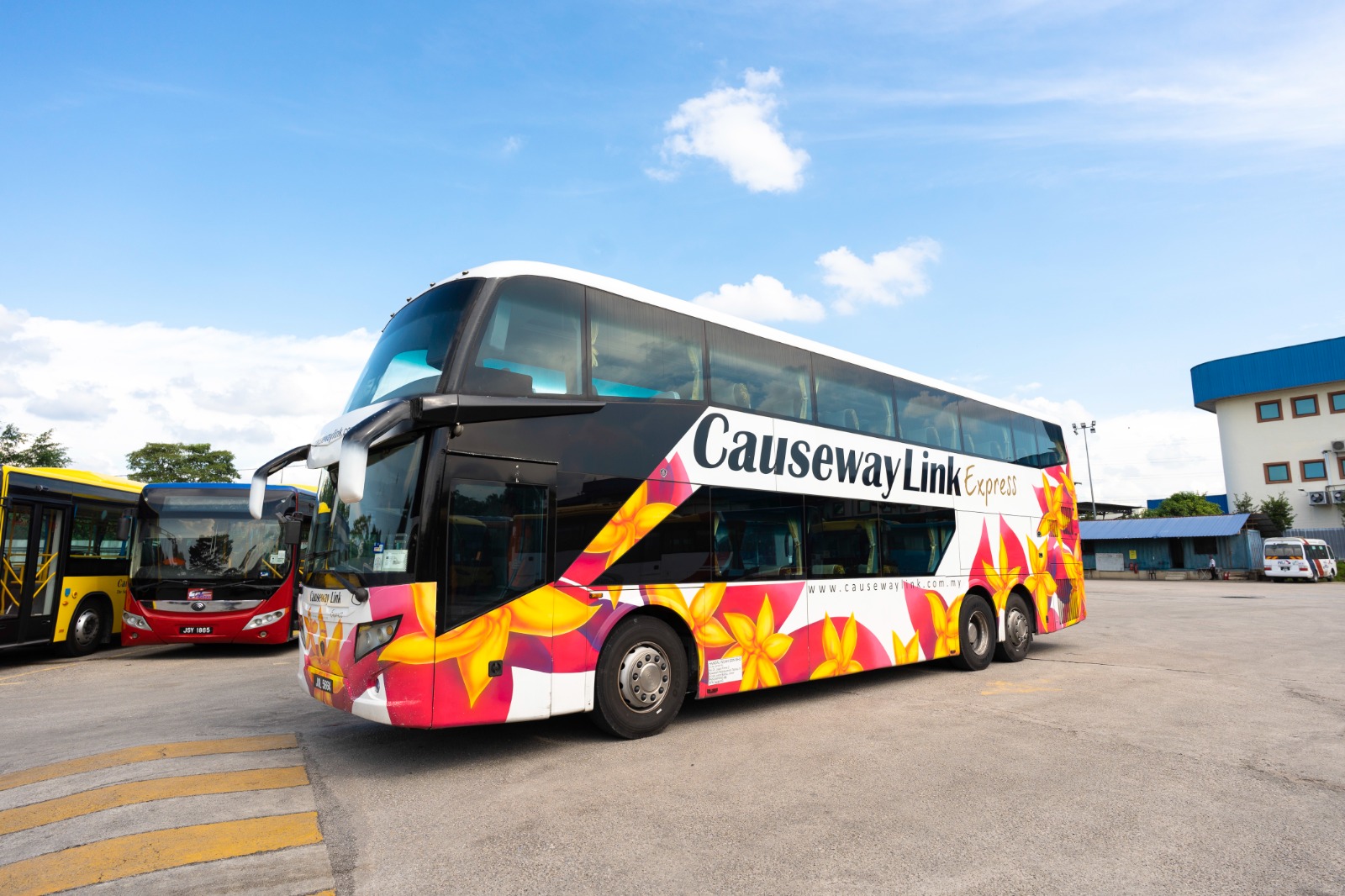 新山（拉金巴士总站） - Ungku Tun Aminah（TUTA）巴士总站 - 吉隆坡国际机场1号 / 2号航厦