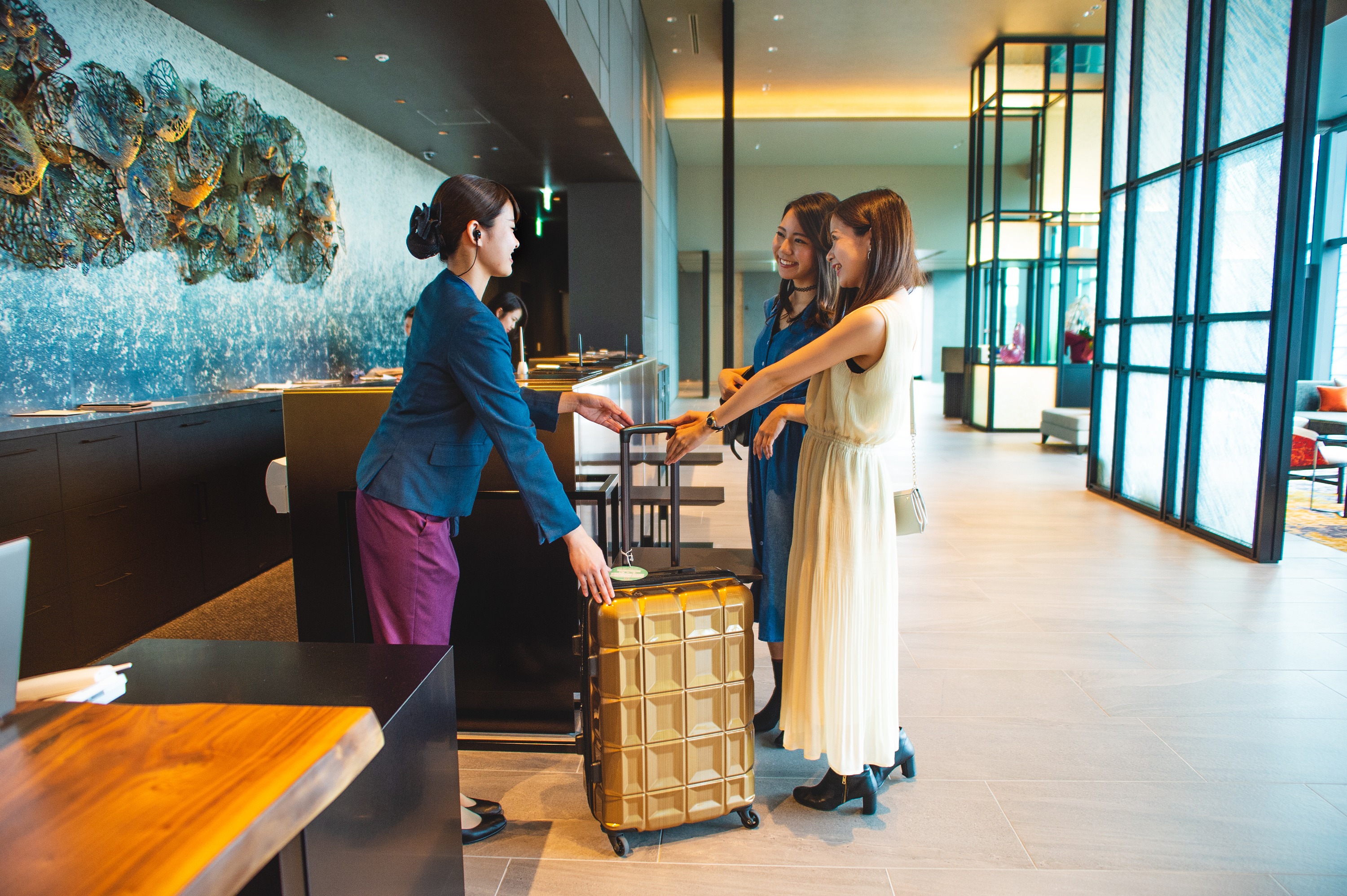 札幌饭店 / 新千岁机场行李运送服务（北海道）