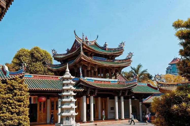 厦门私人导览一日游 南普陀寺 植物园 沙坡尾 环岛路 