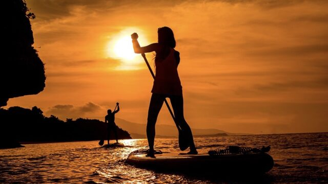 西表岛日落SUP或独木舟之旅（冲绳）
