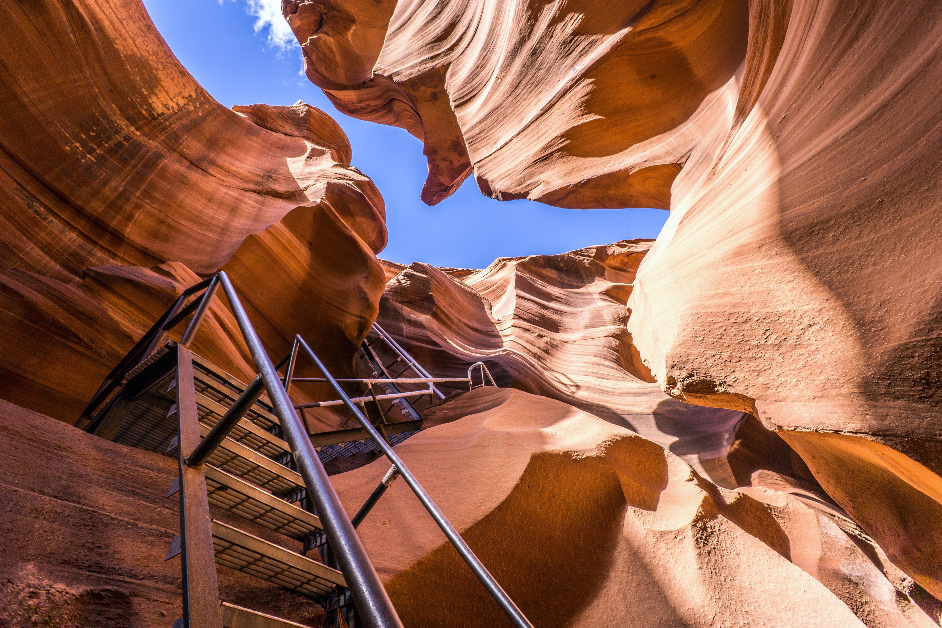 下羚羊峡谷 (Lower Antelope Canyon) 导览游