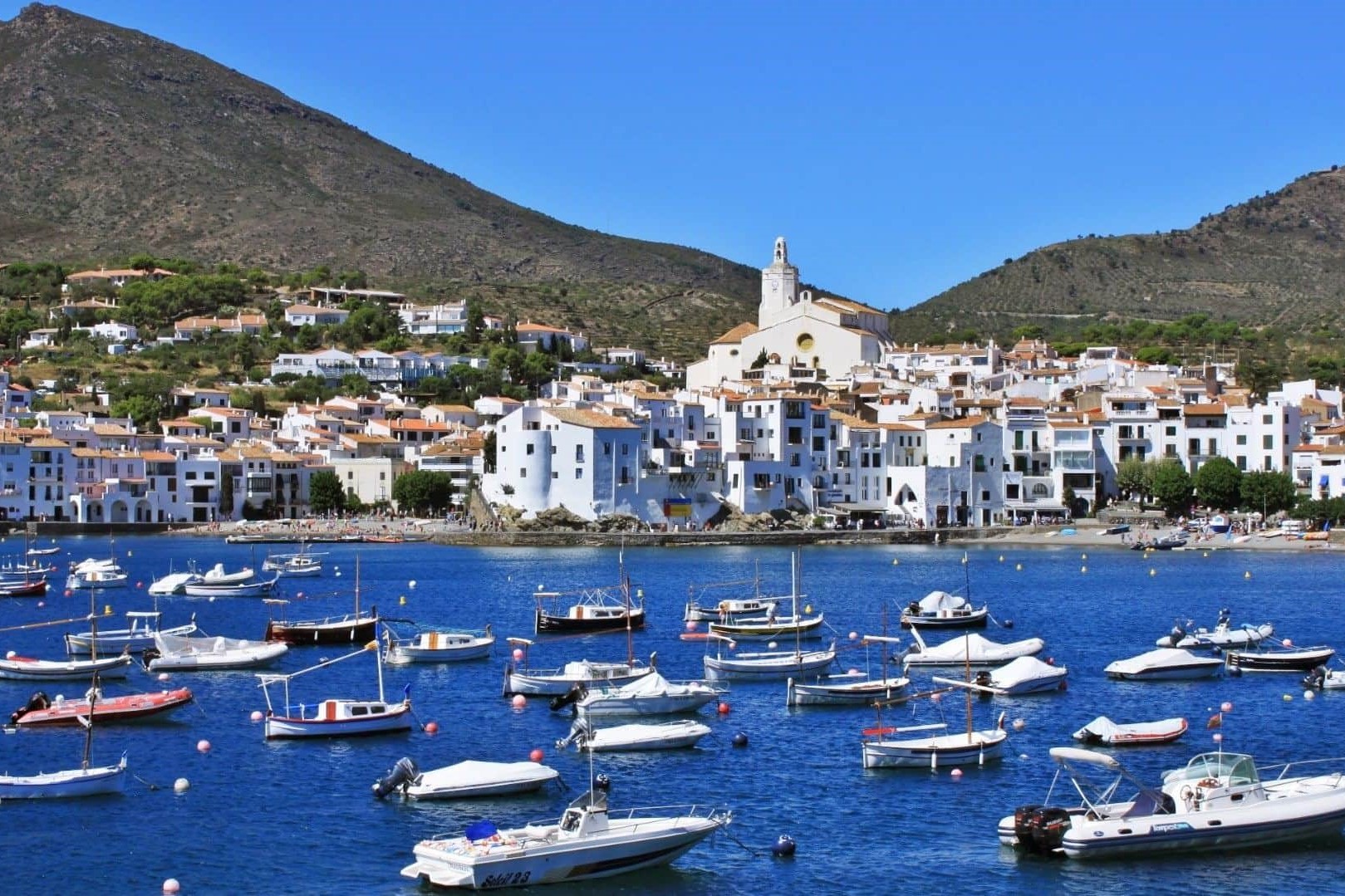 巴塞隆纳出发达利博物馆、菲格雷斯 & 卡达克丝达利一日游