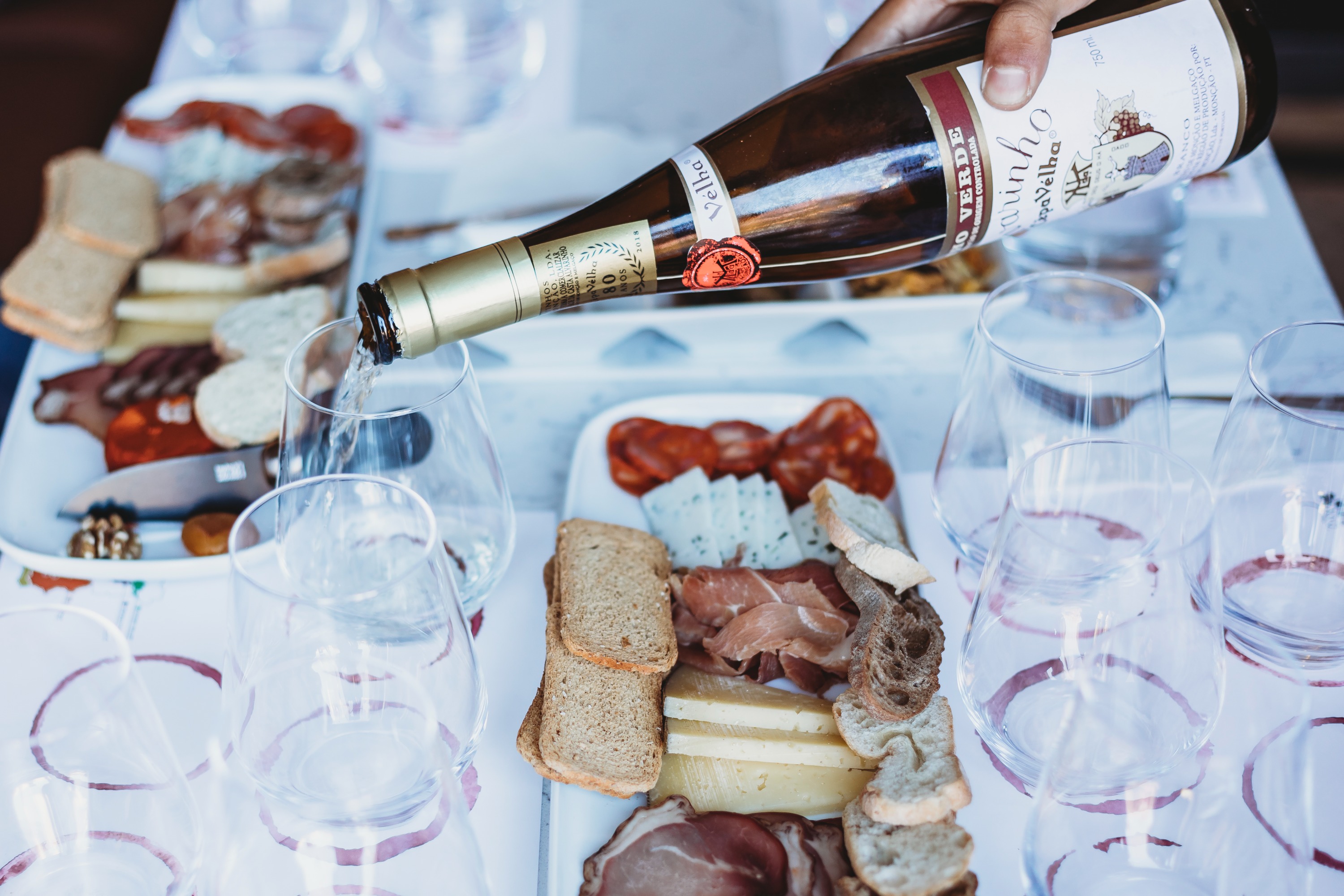 葡萄牙葡萄酒酒吧葡萄酒 & 奶酪品尝午餐