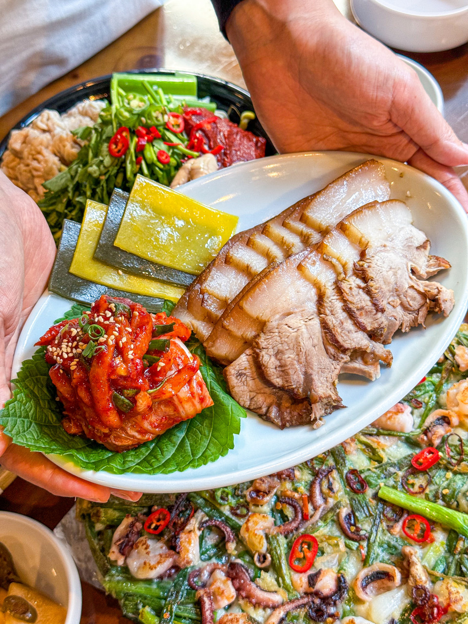 首尔韩国炖猪肉餐厅餐桌预订