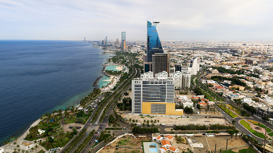 吉达私人一日游：探险与奢华