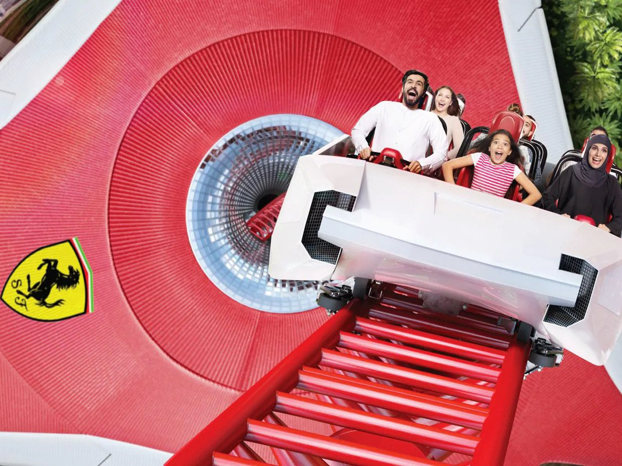 阿布达比市区观光 + 清真寺 + 法拉利世界主题乐园（杜拜出发）