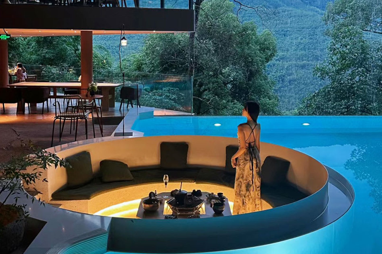 【Klook独家】贵州岩洞山居高奢私家5日游（观山湖安珀酒店+织金洞+平远古城+赤水+乌江寨）