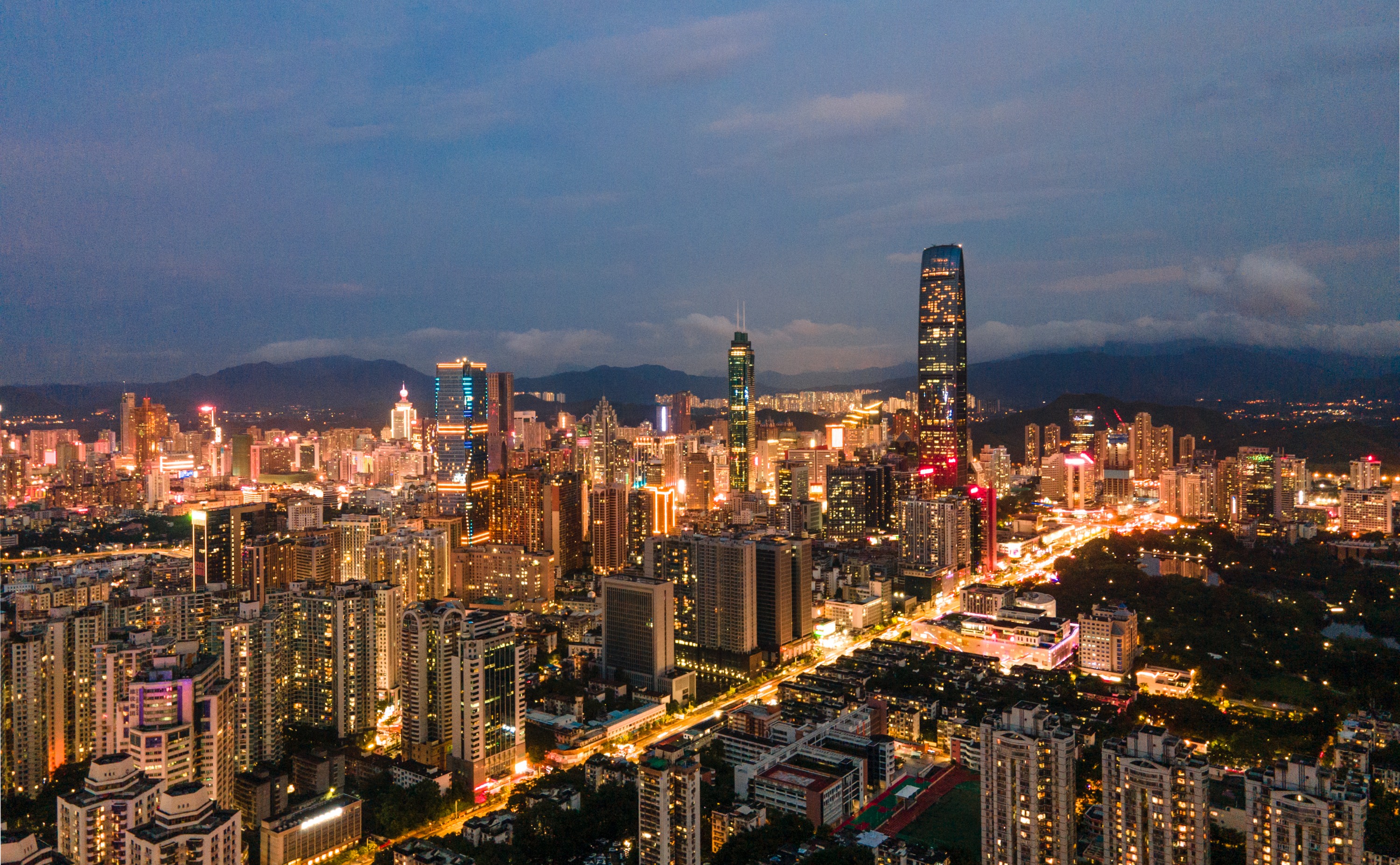 横岗眼镜城 & 罗湖 包车一日游