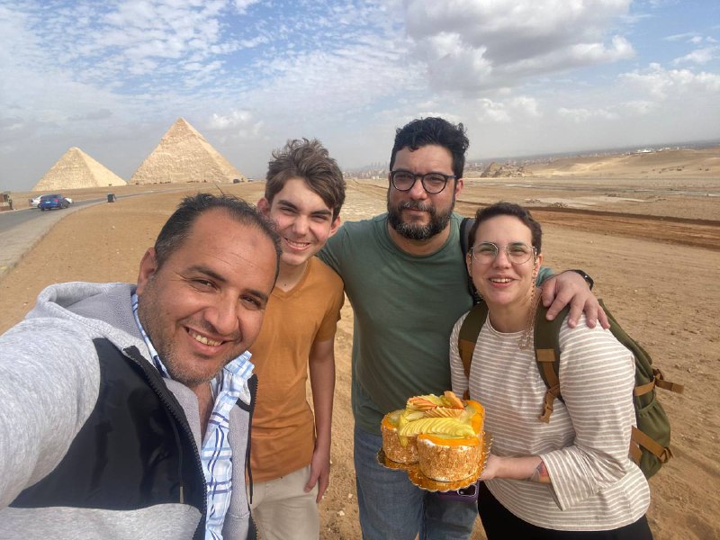 私人游览吉萨金字塔、萨卡拉和孟菲斯