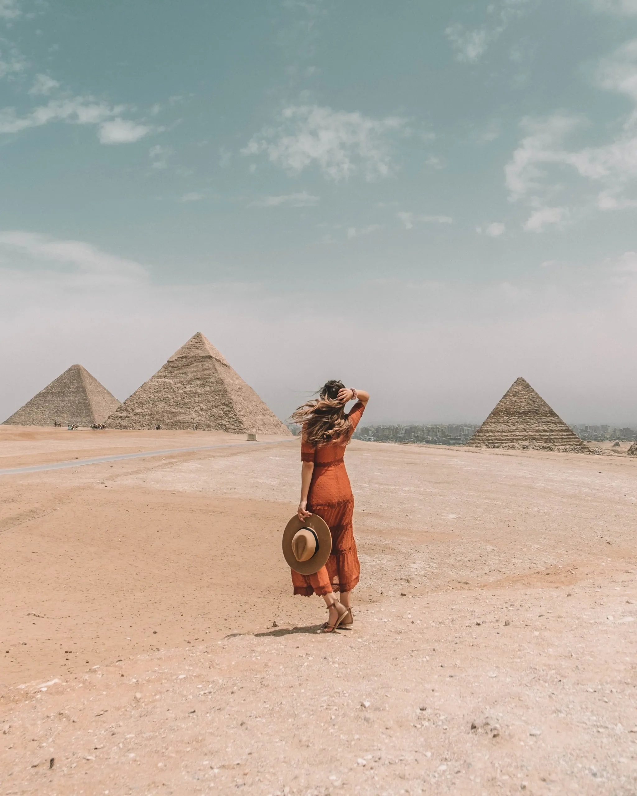 吉萨金字塔 & 萨卡拉一日游（含午餐） - 门票