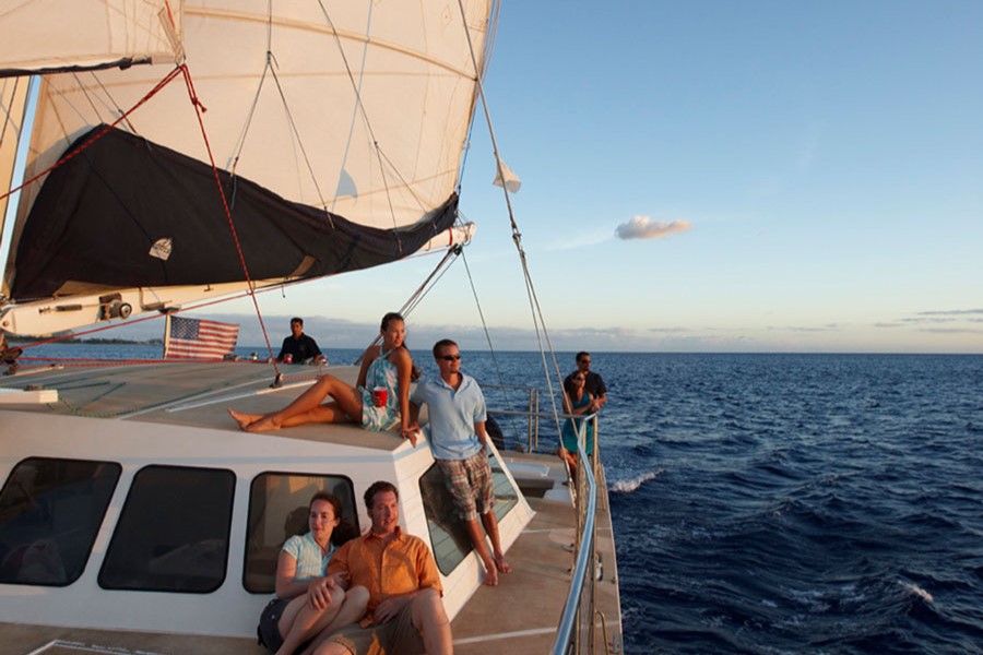 Kewalo港日落鸡尾酒游船