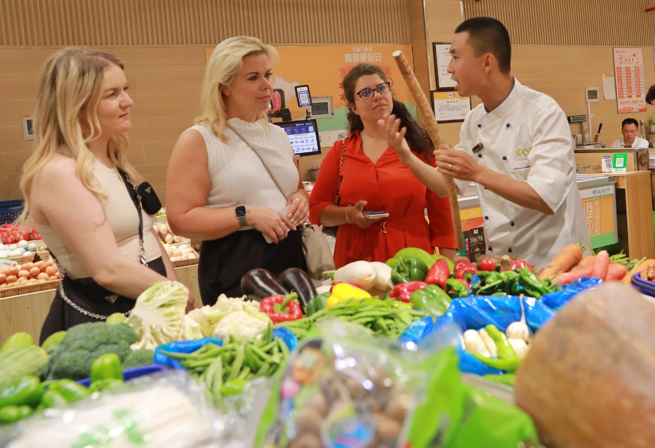 跟着五星大厨一学做正宗中华料理 - Eatwith