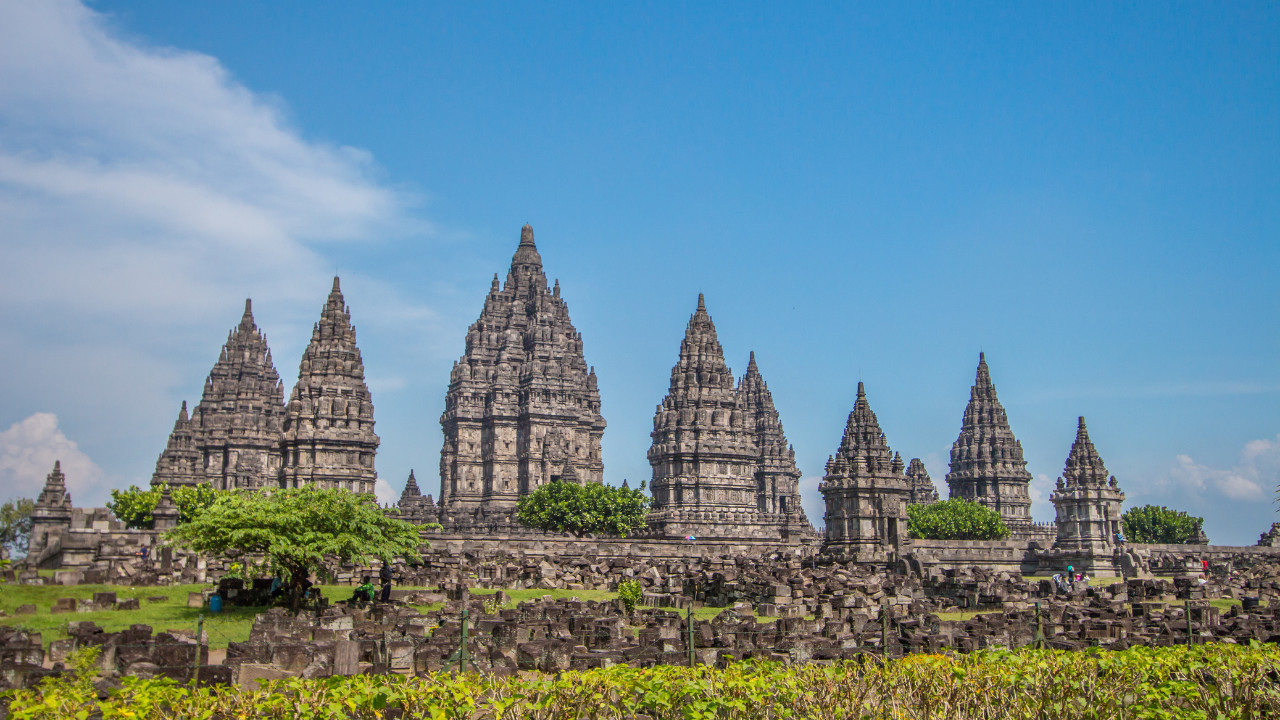 日惹隐藏寺庙之旅（多语导游）