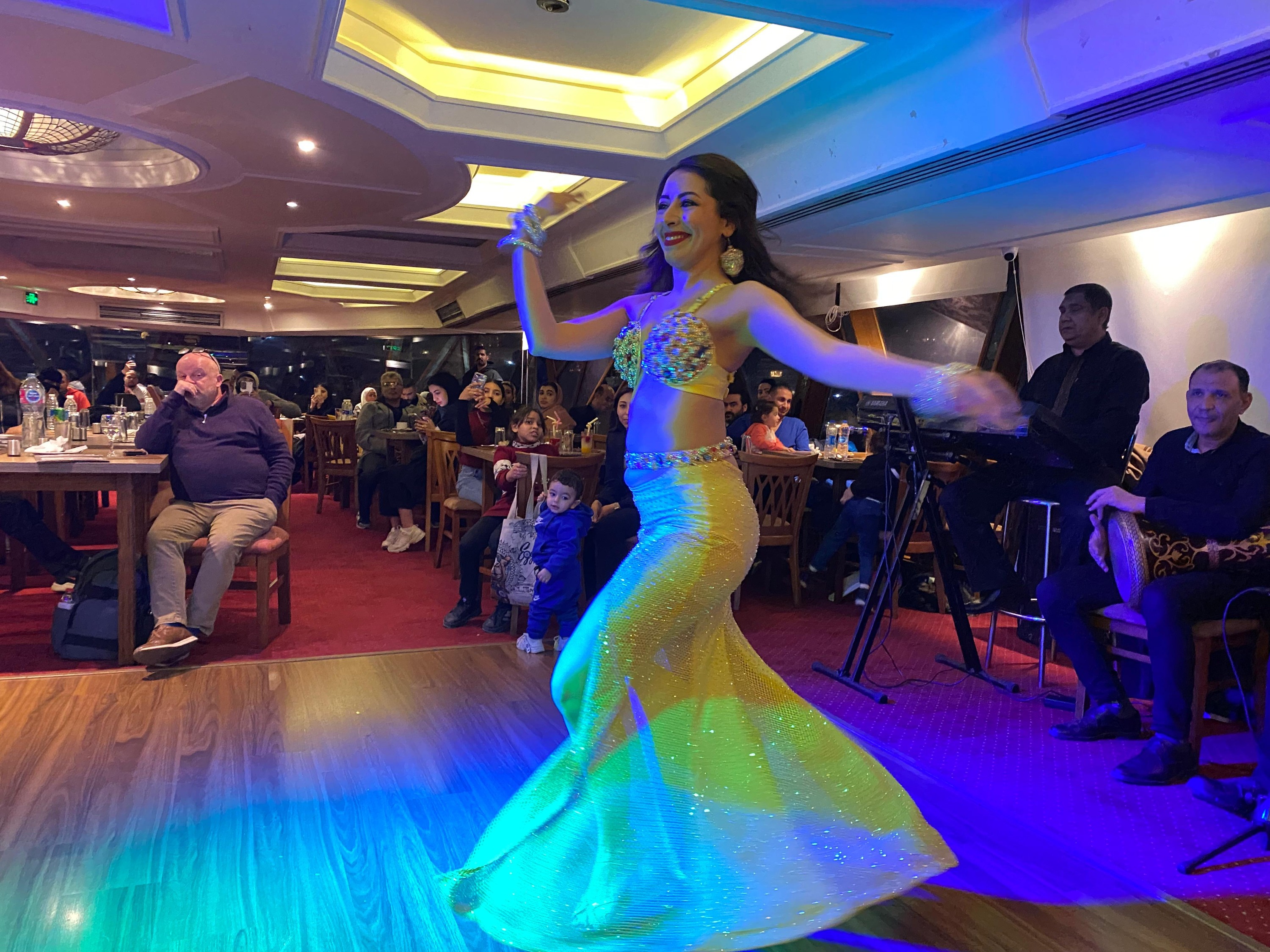 开罗尼罗河晚餐游船 & 现场肚皮舞表演