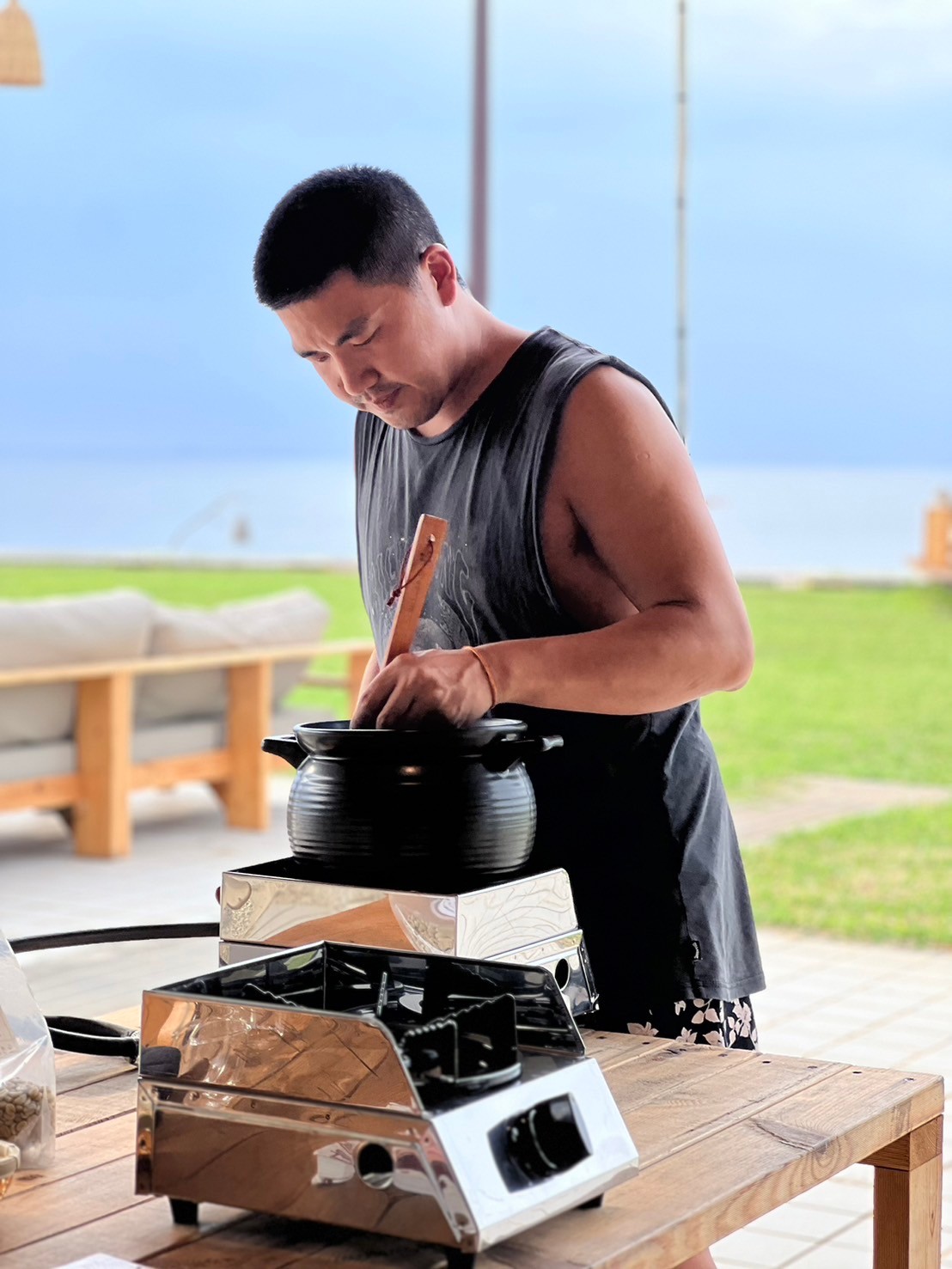 屏东: 小琉球陶锅手炒豆咖啡 DIY