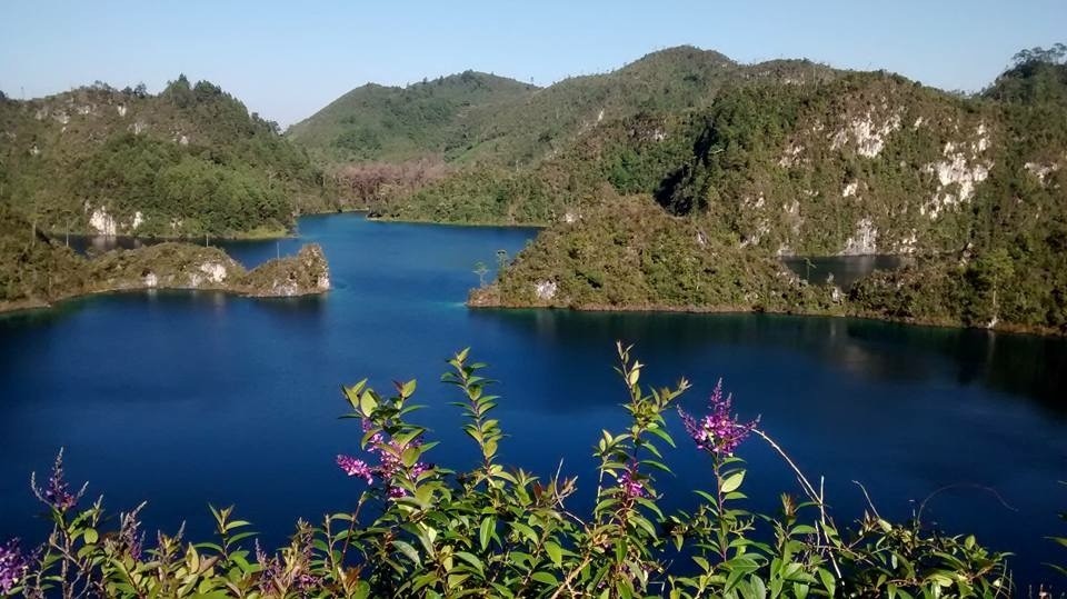 圣克里斯托瓦尔出发奇夫隆瀑布 & 蒙特贝洛湖一日游