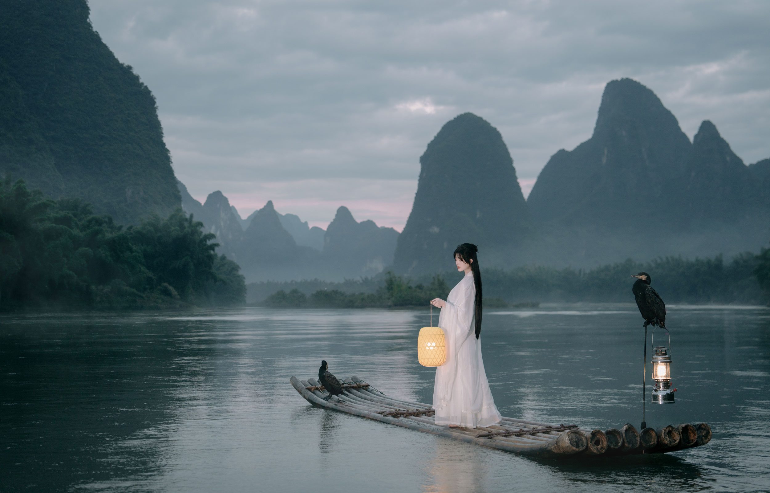 桂林阳朔兴坪汉服体验摄影写真【服装任选+精致妆造+朋友圈视频+全程专业摄影师二对一服务】