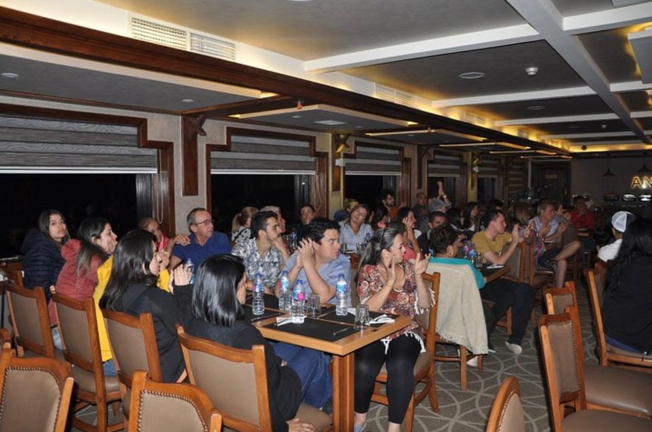 开罗尼罗河夜游晚餐邮轮（2小时）