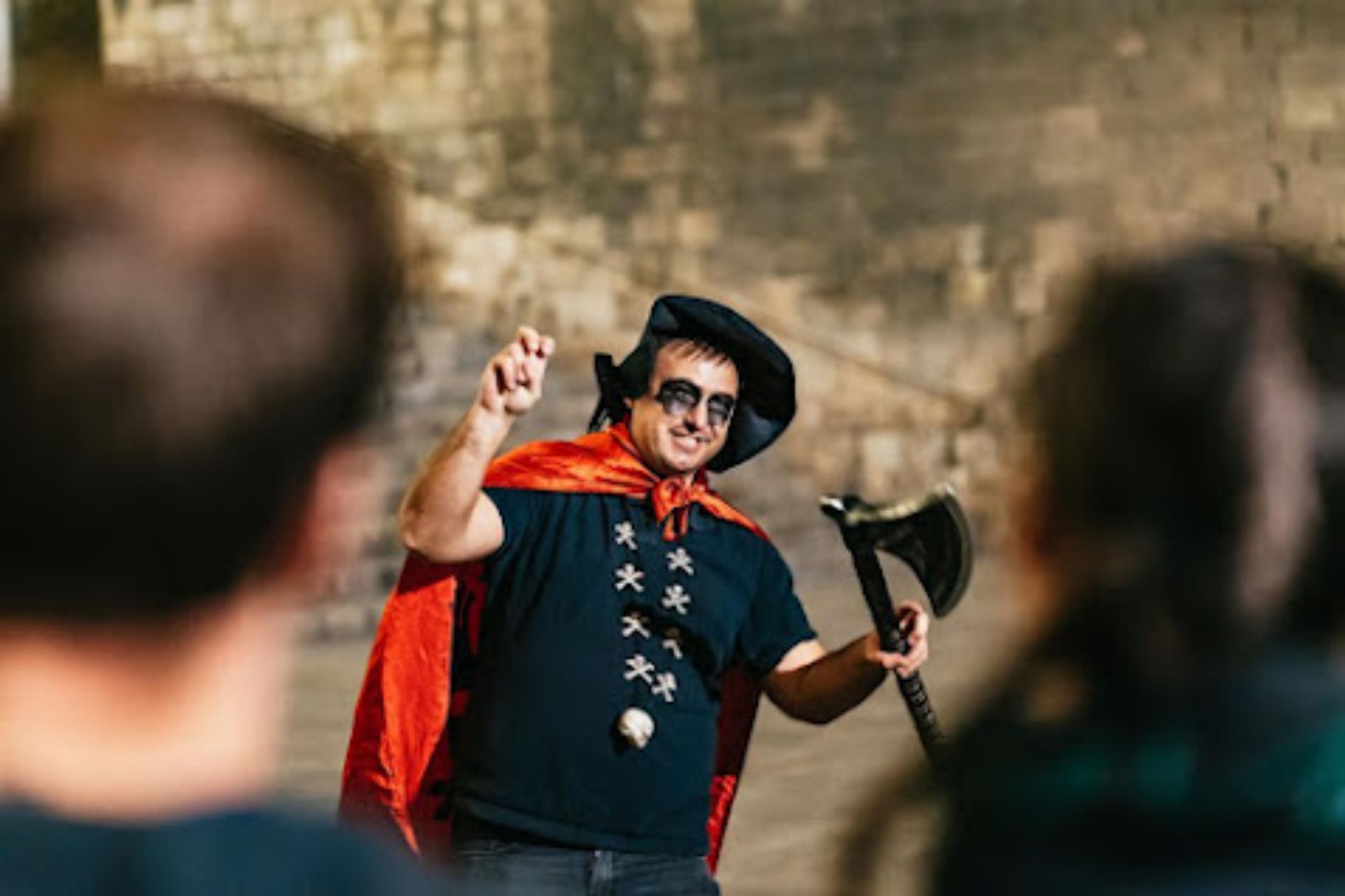 巴塞隆纳幽灵与传说徒步之旅