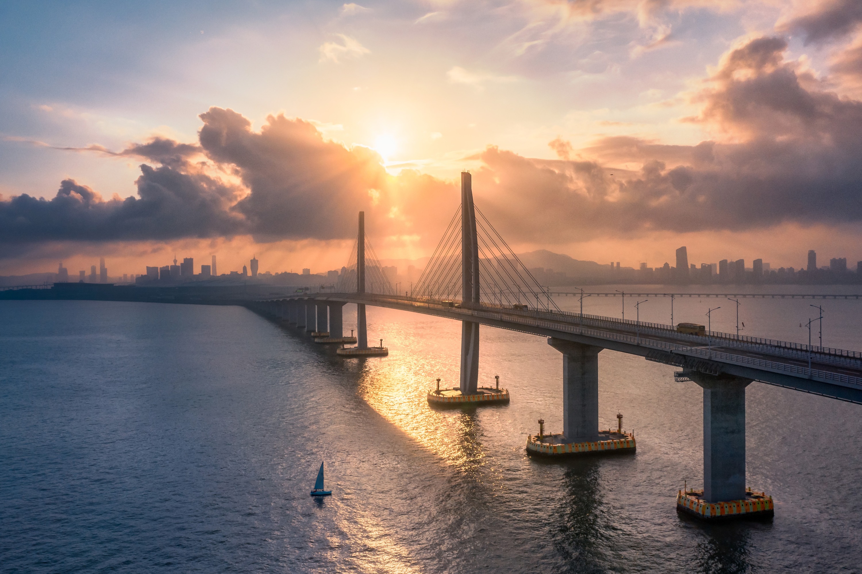 城际交通 珠海来往香港澳门专车接送