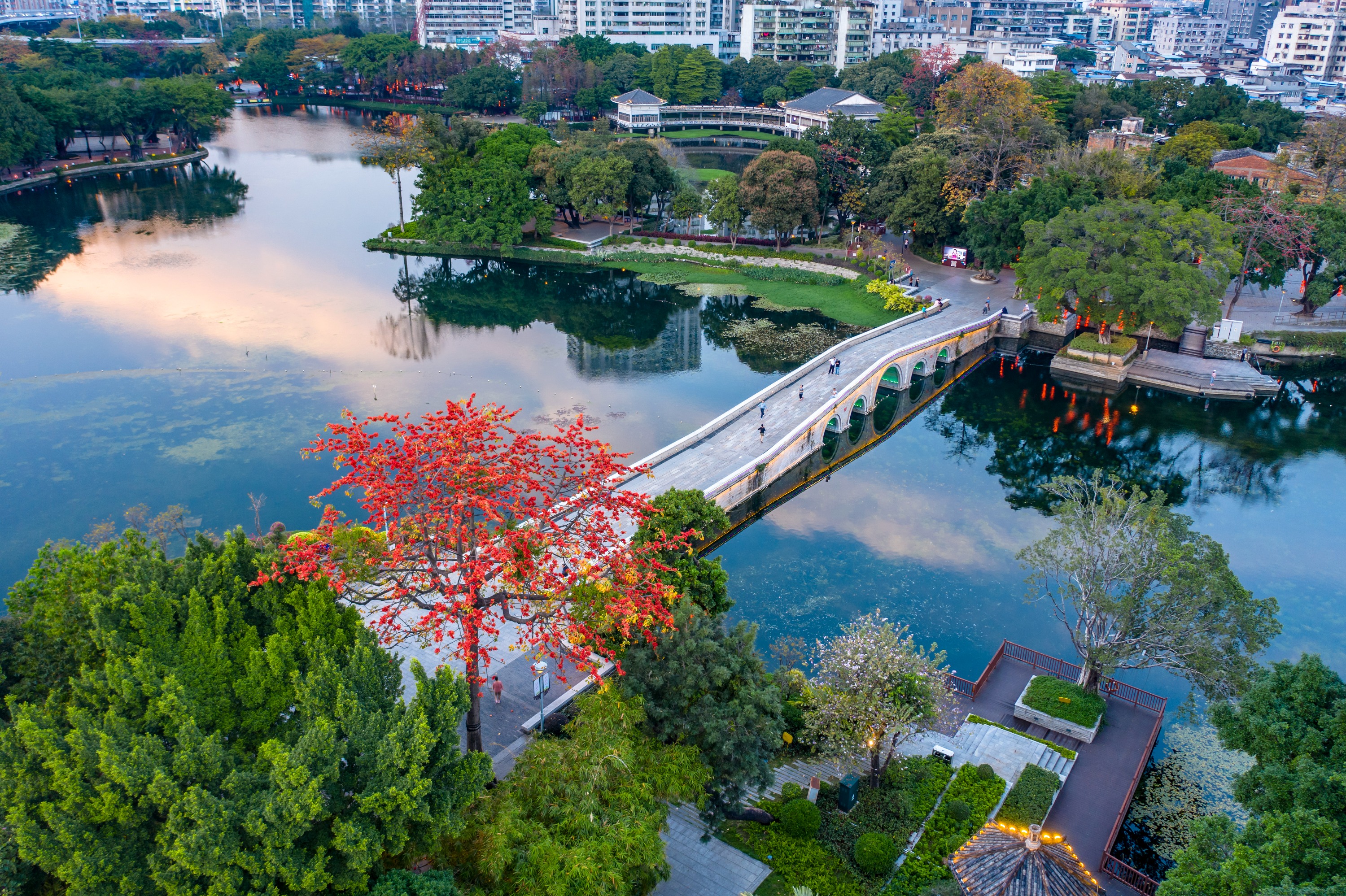 西关骑楼&荔枝湾&沙面&大沙头码头包车一日游