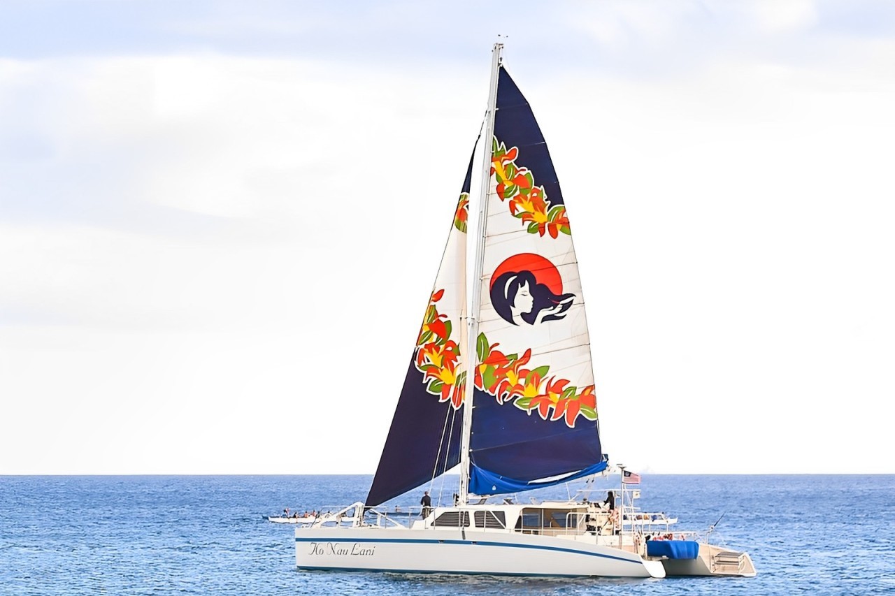 日落鸡尾酒巡航：威基基出发