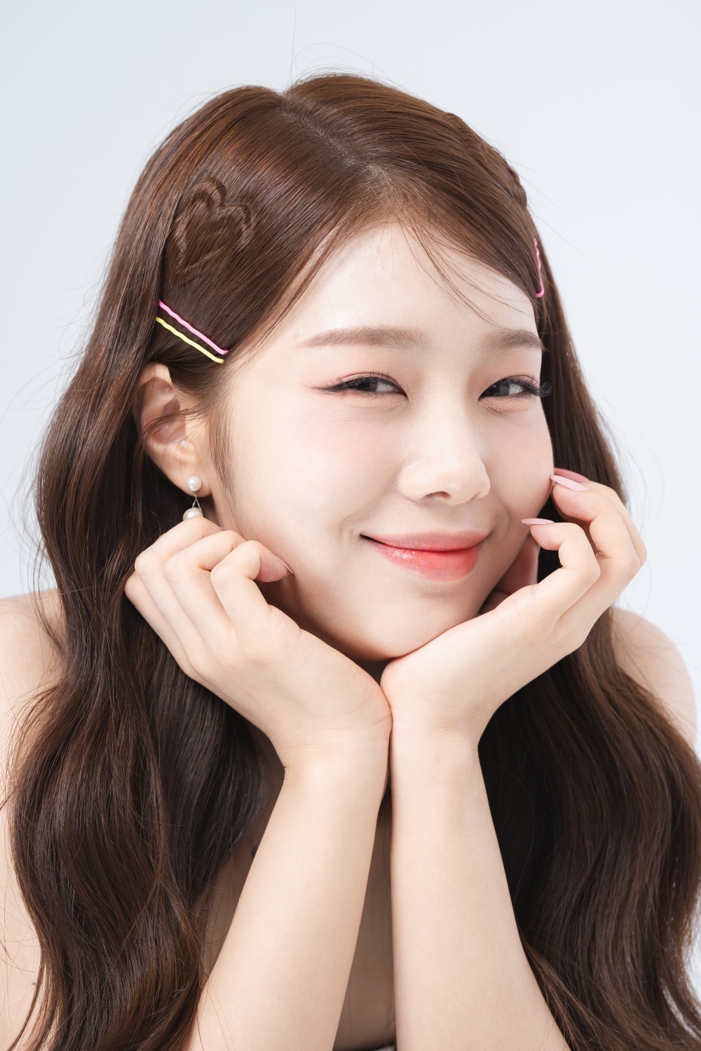 K-Pop 偶像发型 & 妆容 & 个人色彩诊断