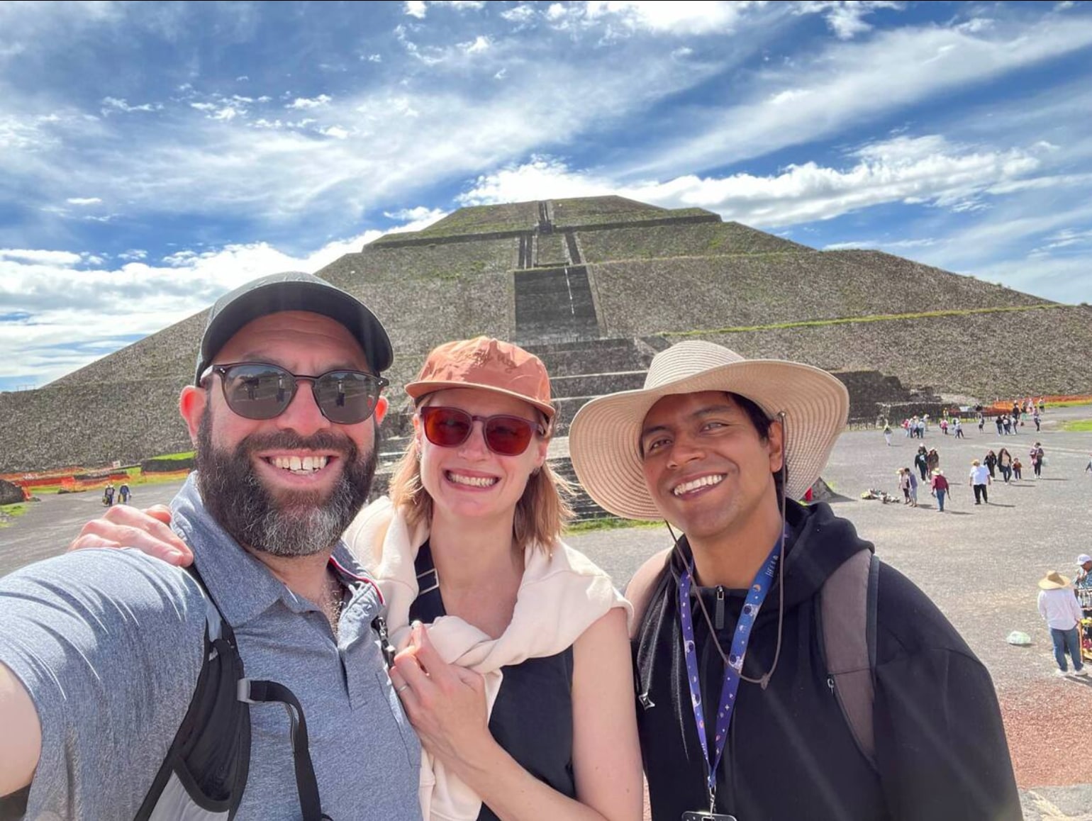 特奥蒂瓦坎金字塔探险