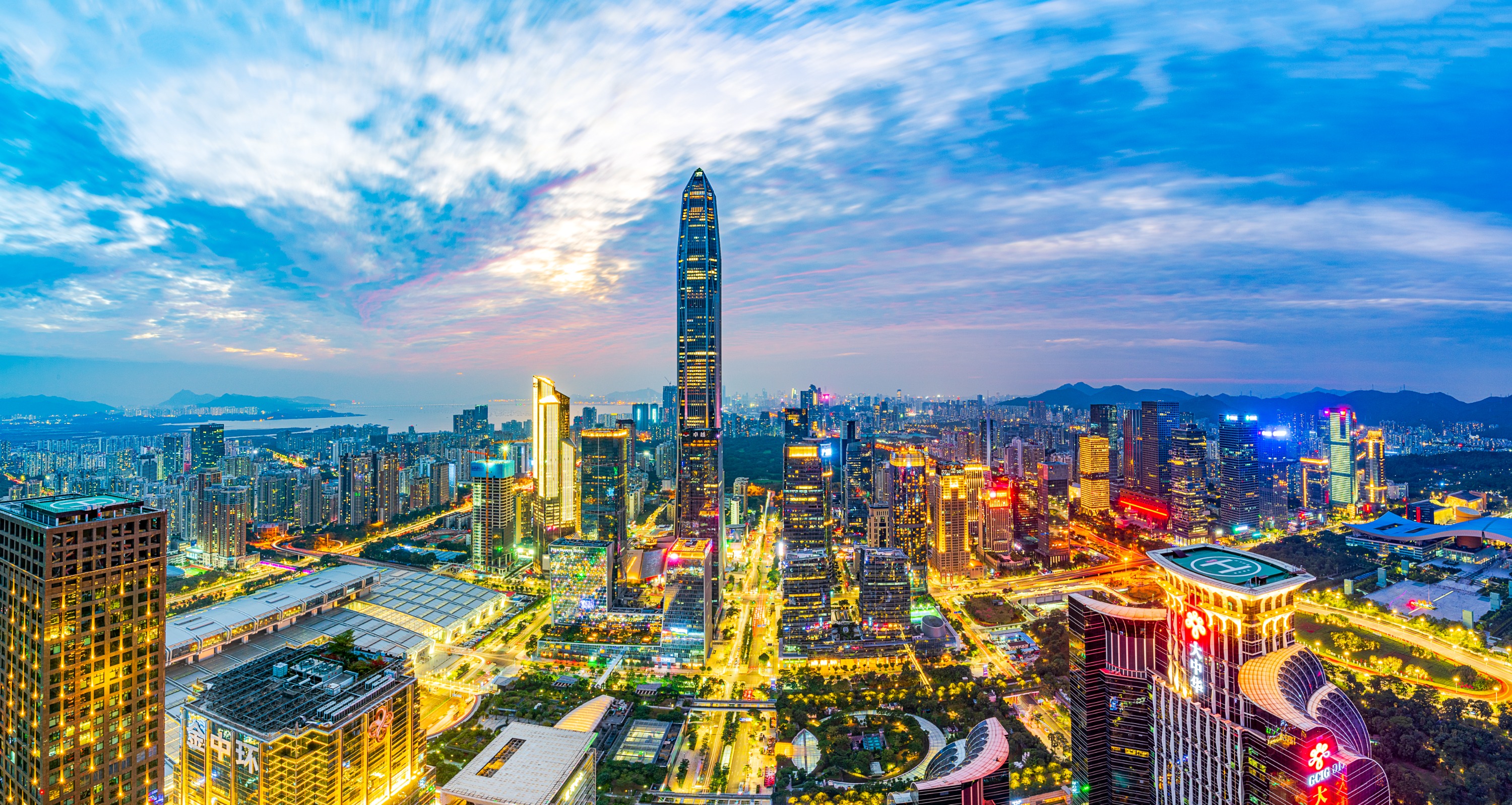 平安金融中心&皇庭广场&卓悦中心包车一日游