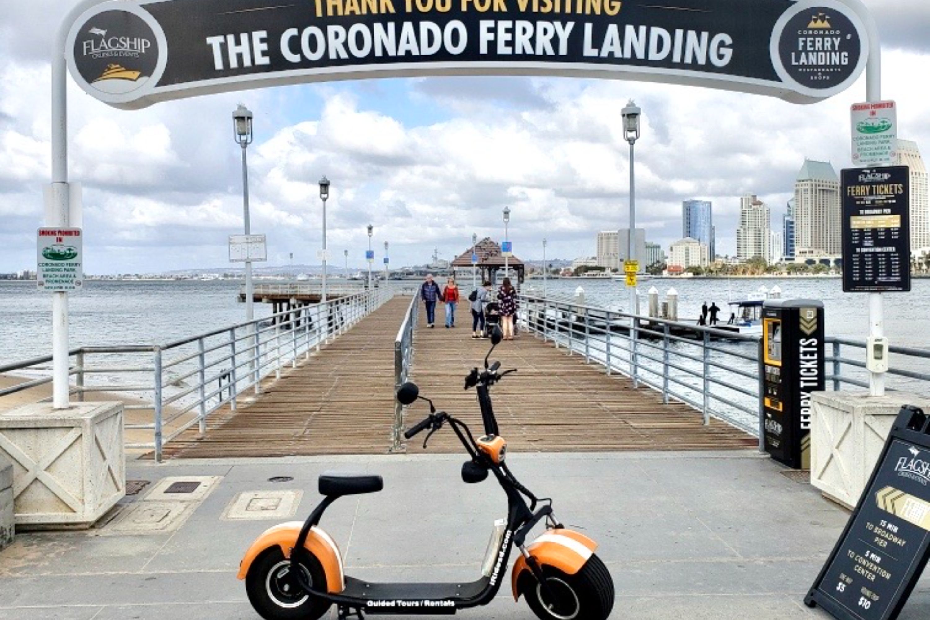 圣地亚哥市中心 & 老城踏板车之旅