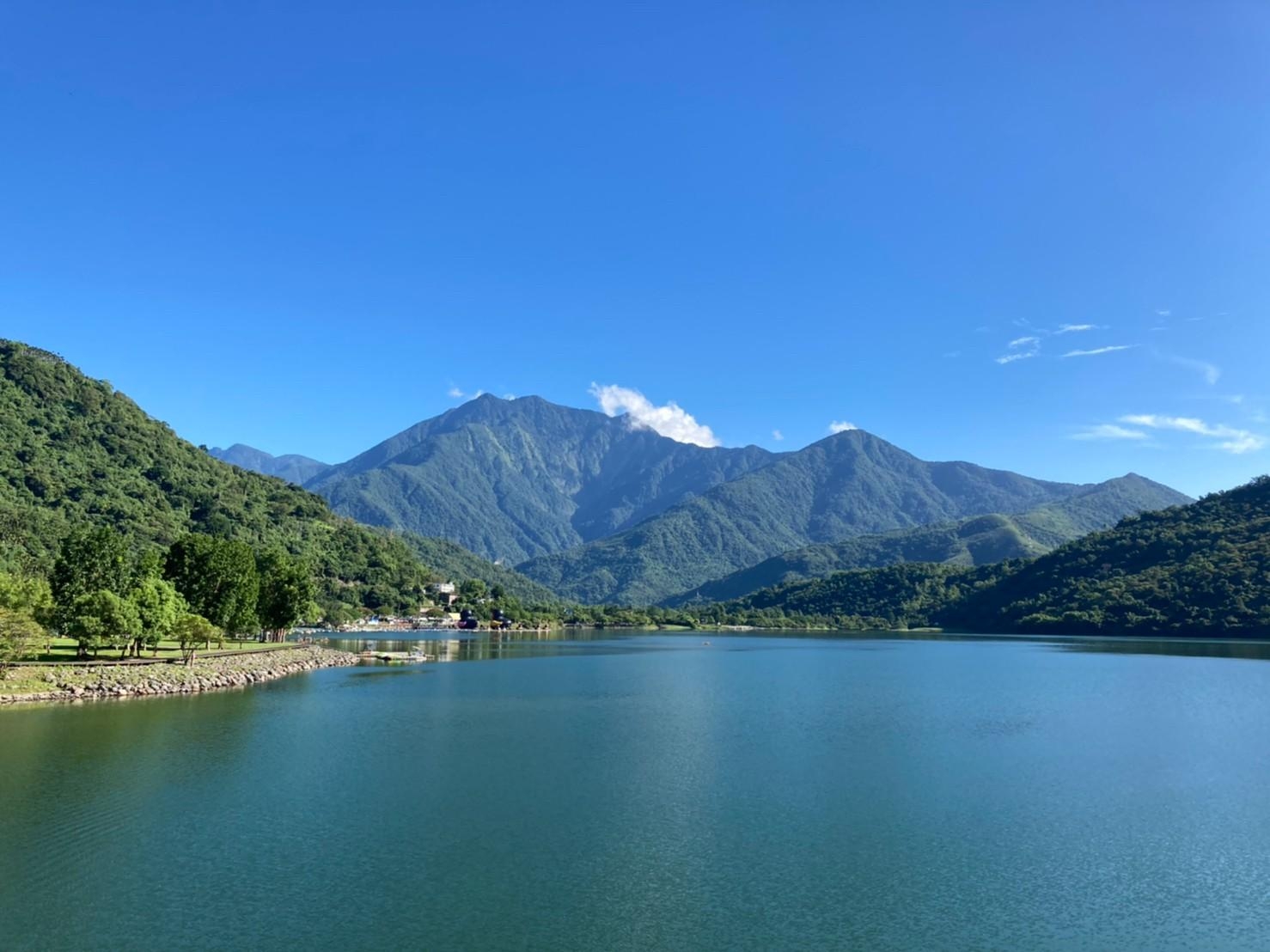花莲：纵谷山海森旅一日游｜七星潭/石梯坪/鲤鱼潭/新社梯田