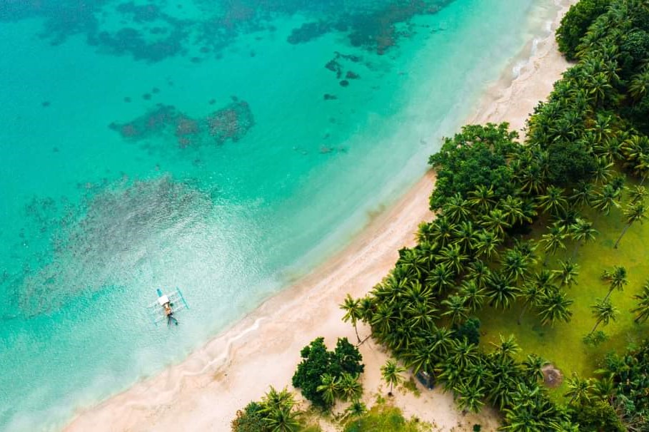 公主港海滩日和日落观赏