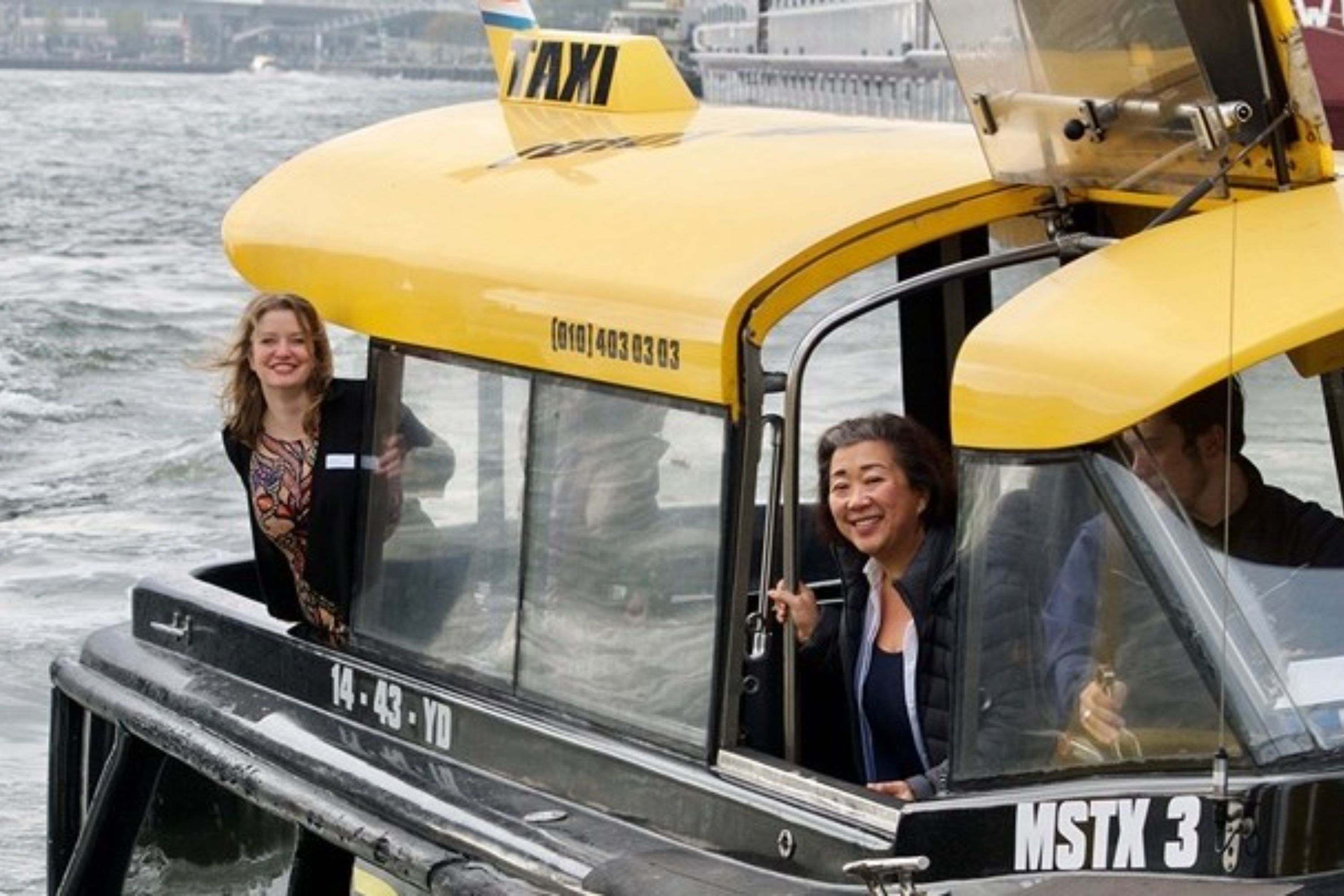 鹿特丹 (Rotterdam) 步行游与水上计程车之旅