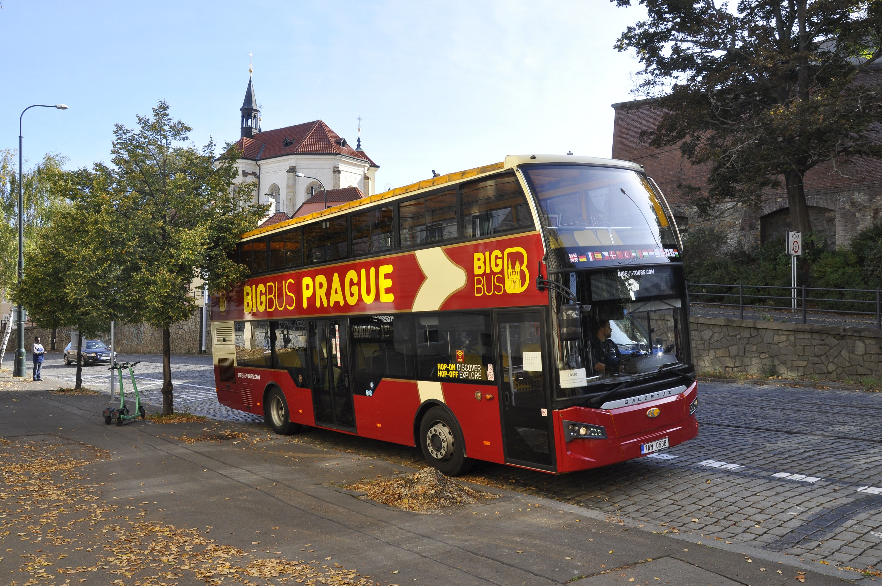 布拉格随上随下观光巴士