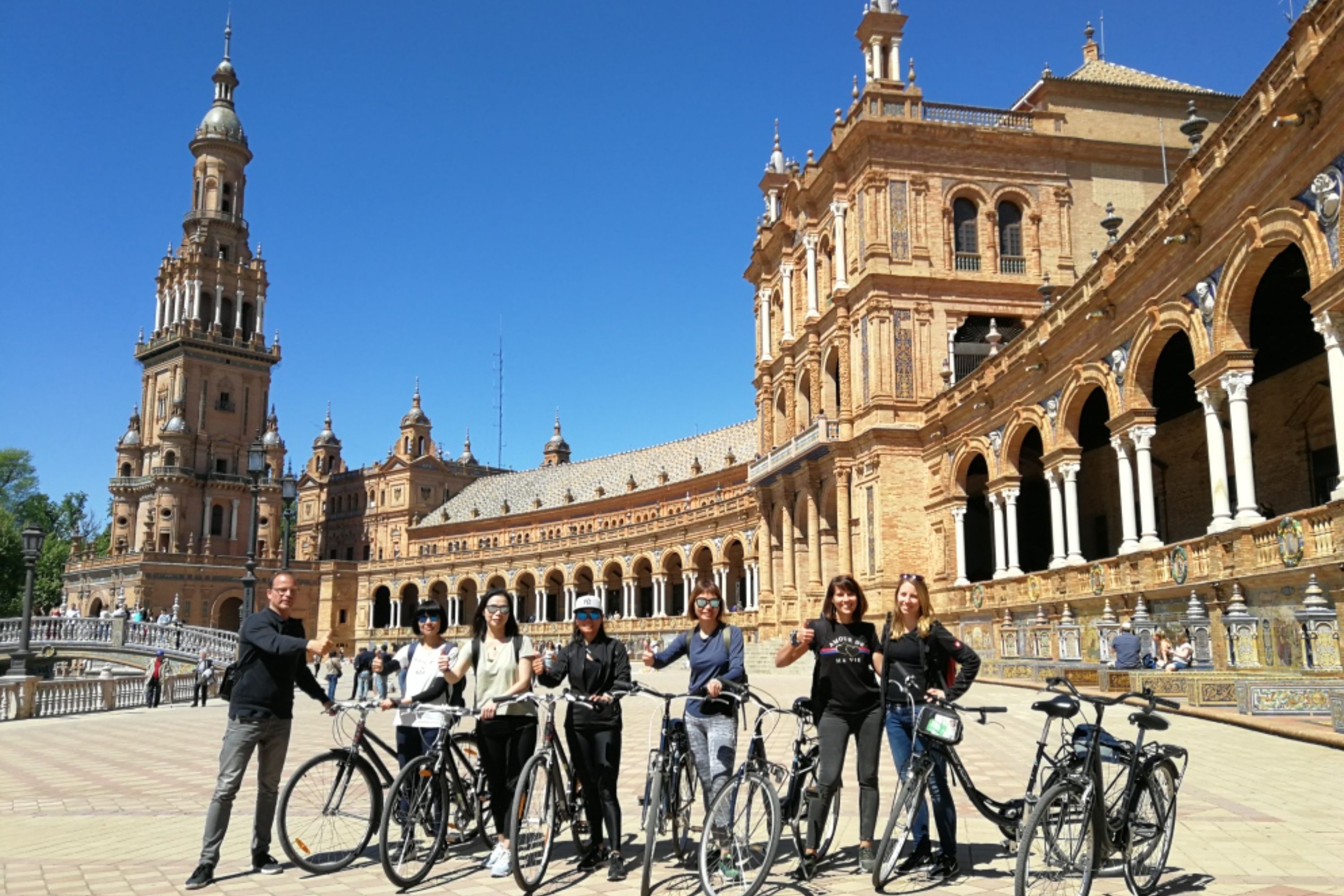 塞维利亚城市 & 纪念碑自行车之旅