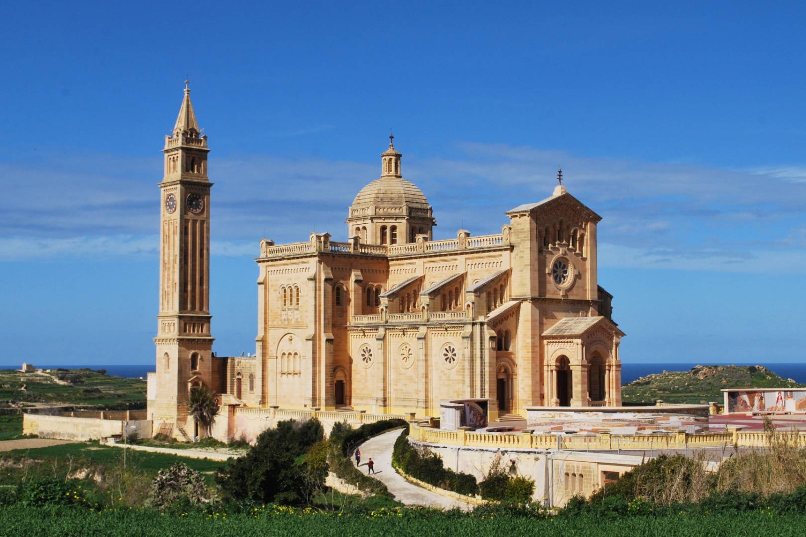 戈佐岛、Ggantija 寺庙和 Dwejra 湾一日游（马耳他出发）