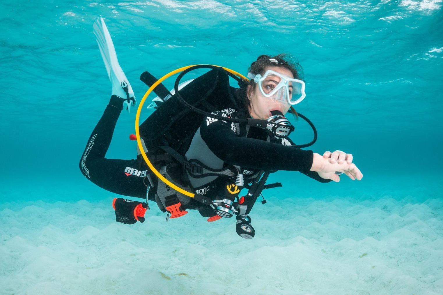 在马德拉尝试水肺潜水体验