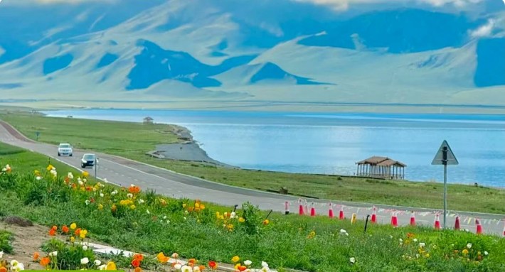 新疆伊路有缘8日1+1头等舱（赠天幕下午茶+轻旅拍+赛里木湖帆船+那拉提+夏塔+天马文化园+恰西+唐布拉+果子沟+六星街+独山子)