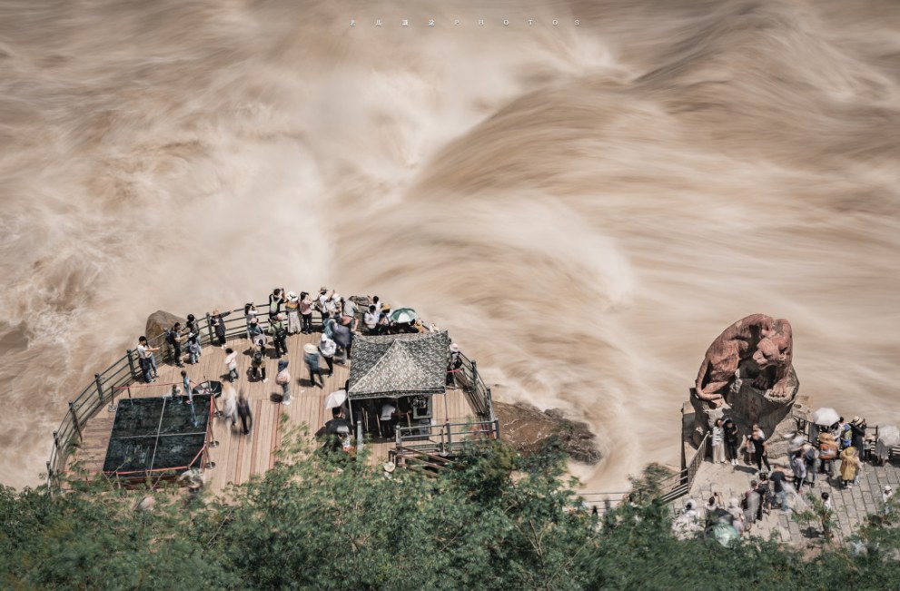 云南奇遇香格里拉3日（骑马体验+营地茶歇+纳帕海环湖+独克宗古城+松赞林寺+普达措国家森林公园+虎跳峡高路轻徒步）