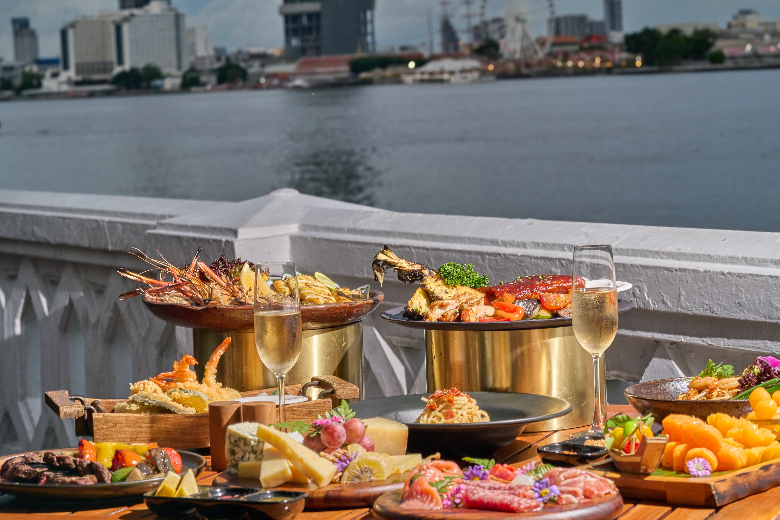 曼谷安纳塔拉河畔度假村 Riverside Terrace 餐厅