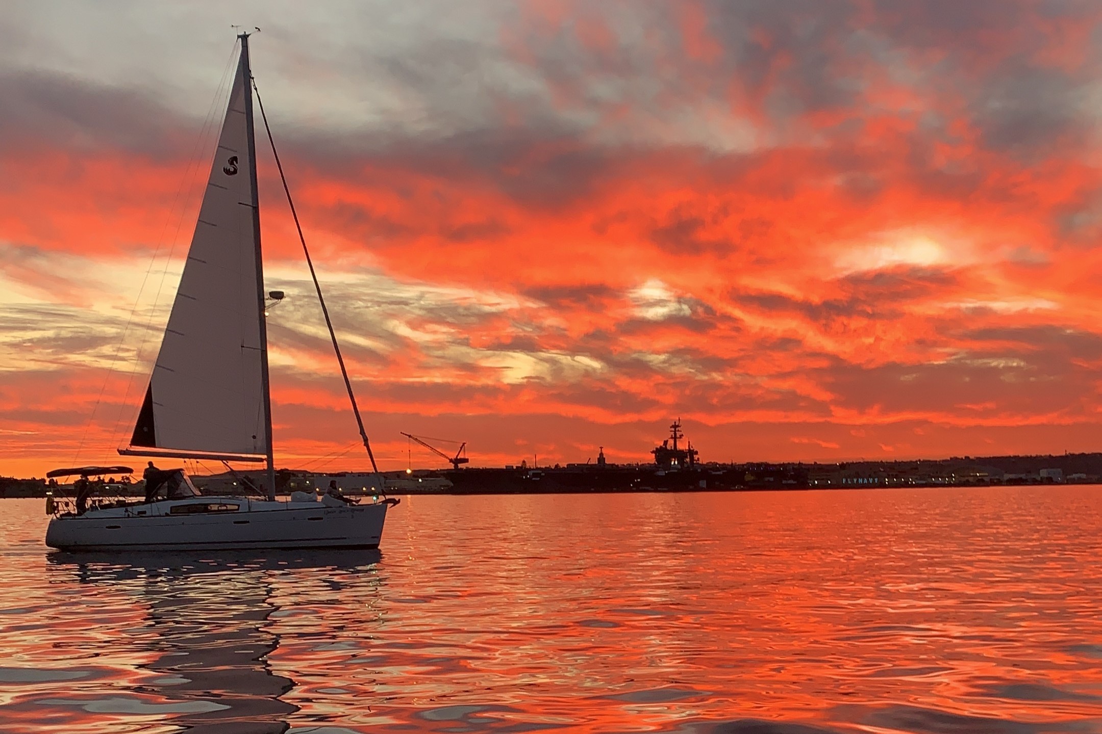 圣地牙哥湾日落航行体验