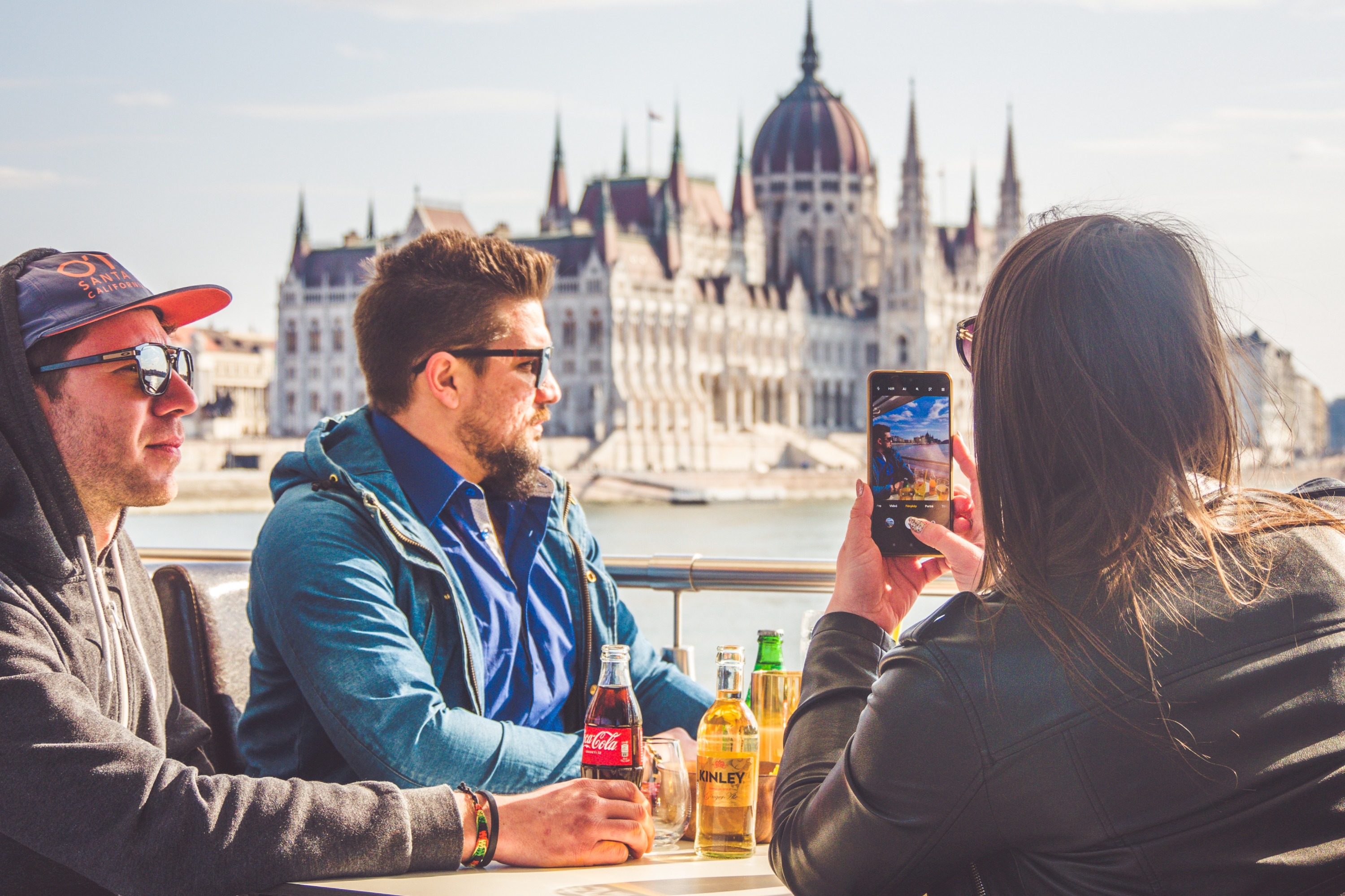 布达佩斯市区观光游船体验