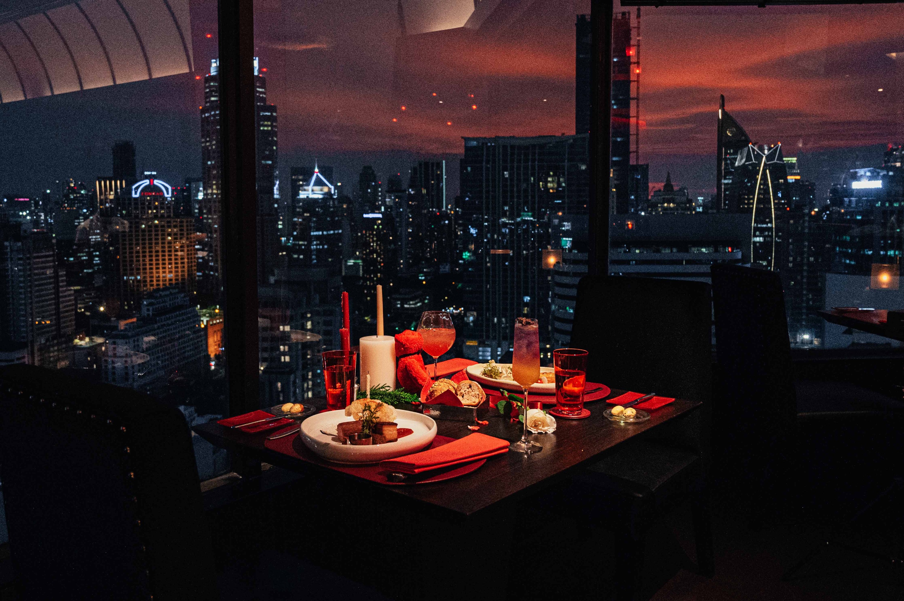RIB ROOM & BAR 牛排馆 The Landmark Bangkok